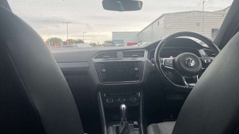 Volkswagen Tiguan 2.0 TDi 150 R-Line 5dr DSG Diesel Estate